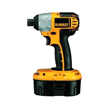 DC825KB - Zakrętarka udarowa 1/4", 18 V NiMH, 2.6 Ah